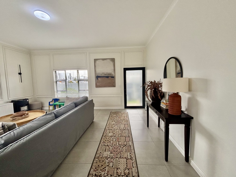 To Let 3 Bedroom Property for Rent in Sandown Western Cape